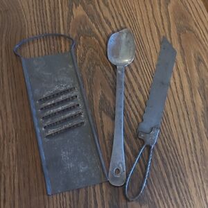Vintage Metal Kitchen Utensils Set, Farmhouse Kitchen Decor ♥♥♥